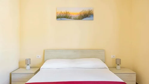 Gesamte Unterkunft in der Via Nuova Poggioreale, 151D, 80143 Napoli NA, Italy, bild 7 von 35