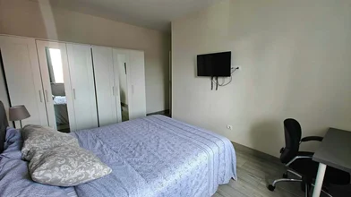 Chambre privée à C. de Cartago, San Blas-Canillejas, 28022 Madrid, Spain, image 8 de 21