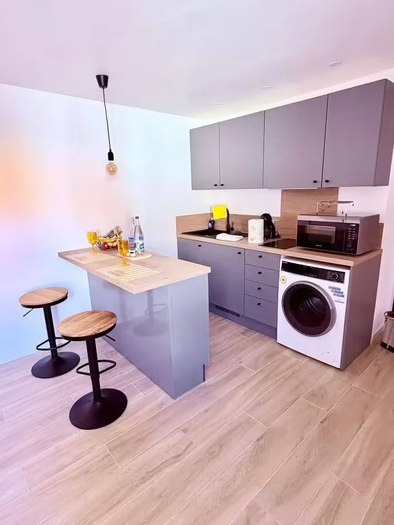 Habitación asequible para estudiantes con buena iluminación en 