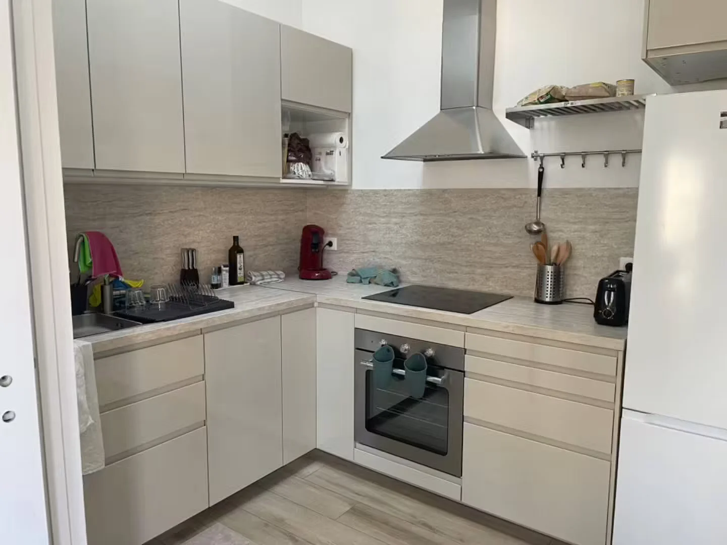 Habitación acogedora para estudiantes disponible en 