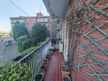 Stanza privata in Via Sant'Ampellio, immagine 5 di 20