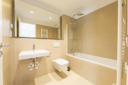 Privatzimmer in der Nazarethkirchstraße, bild 9 von 19