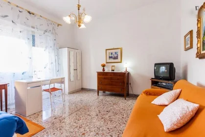 Quarto privado em via delle arniche, imagem 3 de 15