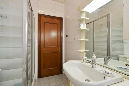 Quarto privado em via delle arniche, imagem 8 de 15