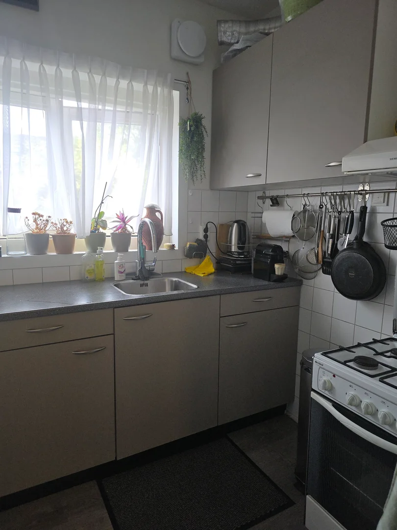 Studentenfreundliches Zimmer in  mit modernen Annehmlichkeiten