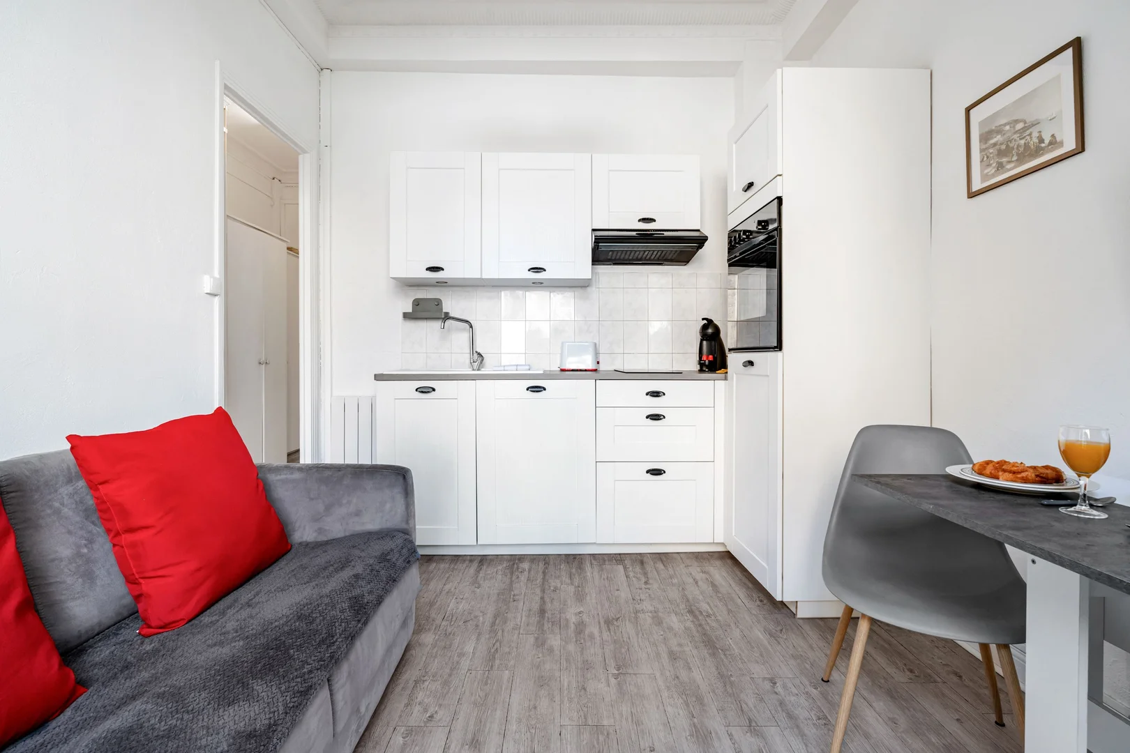 Budget-friendly student room close to campus in
