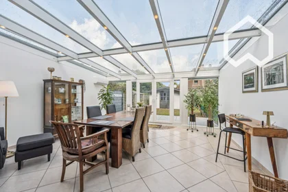 Całe miejsce Huyssenstraße, obraz 1 15