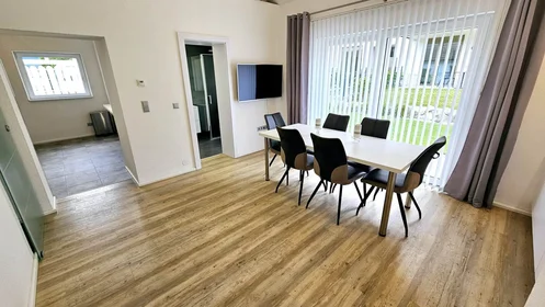 Private room at Kranebitter Allee, image 4 of 23