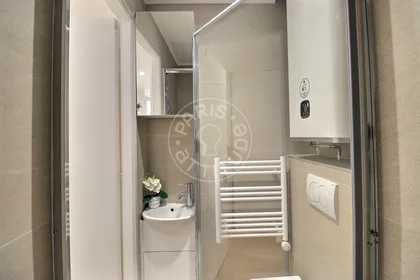 Logement entier à Rue des Feuillantines, image 18 de 19