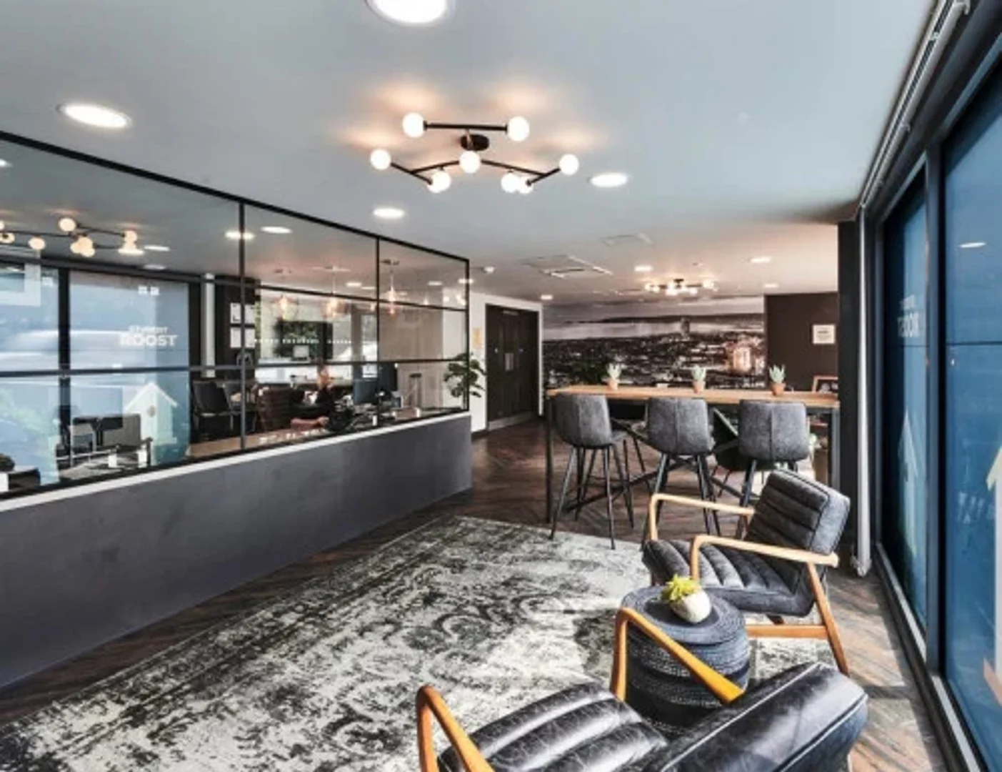 Chambre confortable pour étudiants disponible dans 