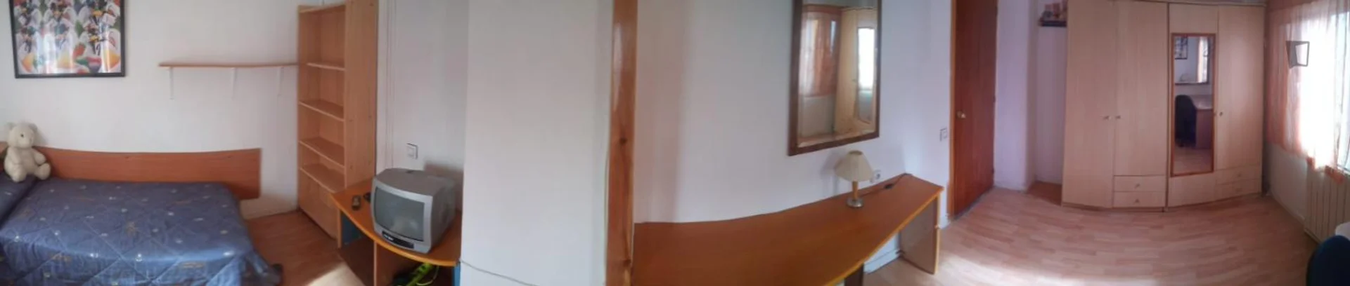  bölgesinde konforlu ve ferah öğrenci odası