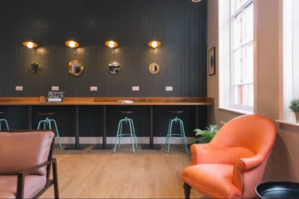 Dairenin tamamı Ikamet yerinde konumu 25 Caledonia St, Liverpool L7 7DX, United Kingdom, 9 18 görüntüsü