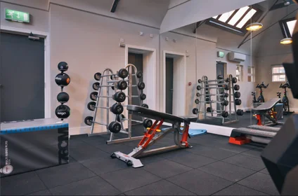 Dairenin tamamı Ikamet yerinde konumu 25 Caledonia St, Liverpool L7 7DX, United Kingdom, 10 18 görüntüsü