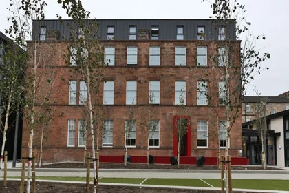 Dairenin tamamı Ikamet yerinde konumu 2A Willowbank Cres, Glasgow G3 6NB, United Kingdom, 4 16 görüntüsü