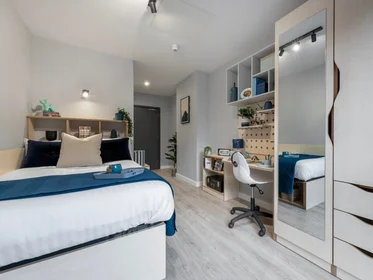 Helles Privatzimmer in {area}