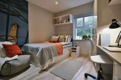 Studio in residence at Kingsmill Studios King's Mill Ln, Huddersfield HD1 3AW, United Kingdom, image 8 of 20