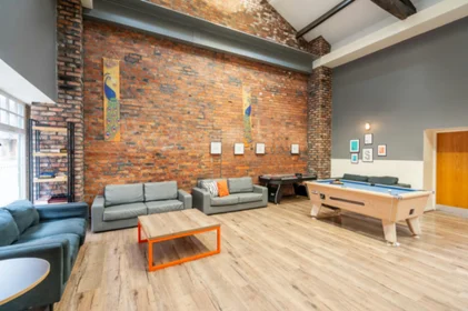 Studio in residence at 80 Hoyle St, Sheffield S3 7LG, UK, image 14 of 31