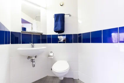 Studio in residence at 80 Hoyle St, Sheffield S3 7LG, UK, image 31 of 31