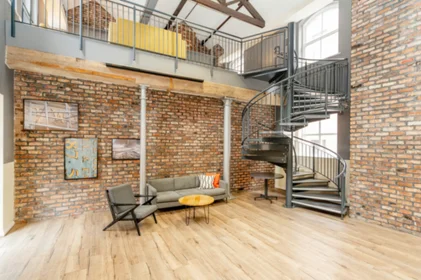 Studio in residence at 80 Hoyle St, Sheffield S3 7LG, UK, image 13 of 31