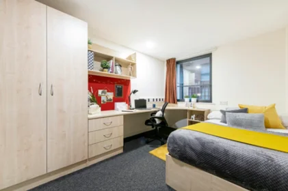 Studio in residence at 80 Hoyle St, Sheffield S3 7LG, UK, image 26 of 31