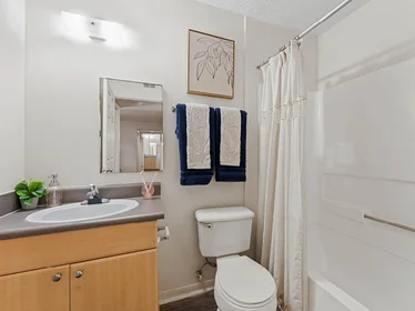 Apartamento inteiro em residência em 1825 W Call St, Tallahassee, FL 32304, United States, imagem 3 de 19