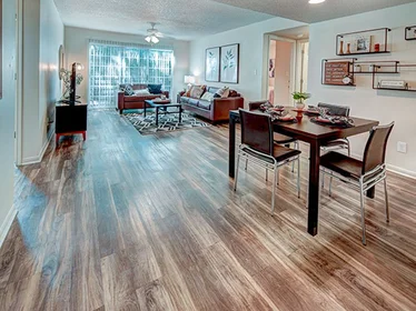 Apartamento inteiro em residência em 1825 W Call St, Tallahassee, FL 32304, United States, imagem 10 de 19