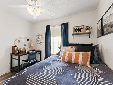 Apartamento totalmente mobilado em {area}