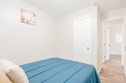 Modern and bright flat in {area}