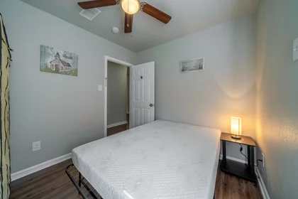 Moderne und helle Wohnung in {area}