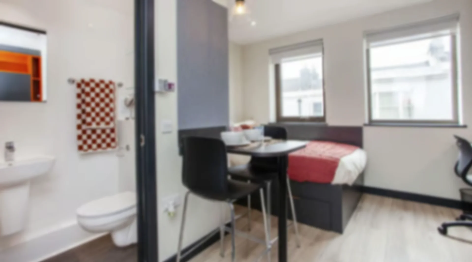 Modern student studio with complete amenities in 