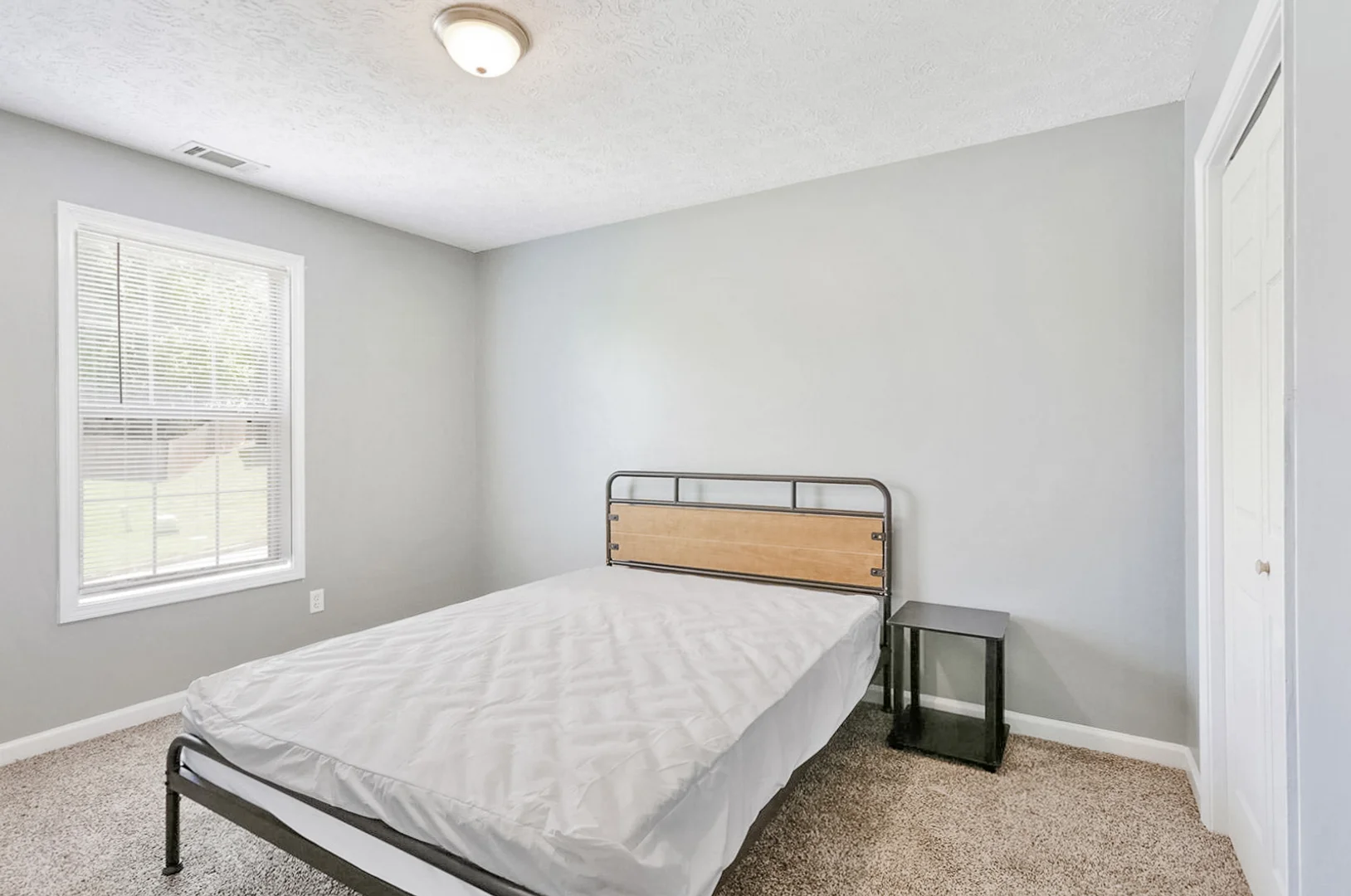 Street, GA, Atlanta, United States, 30316