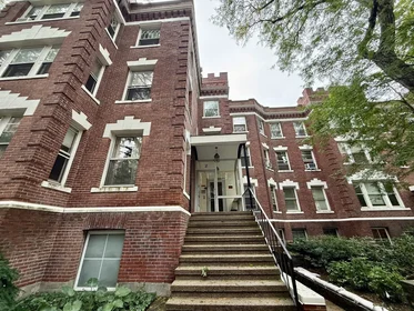 Dairenin tamamı Ikamet yerinde konumu 2, Arlington St., Unit 22, Porter Square, Cambridge, MA, 02140, 2 32 görüntüsü