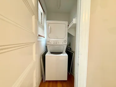 Dairenin tamamı Ikamet yerinde konumu 2, Arlington St., Unit 22, Porter Square, Cambridge, MA, 02140, 11 32 görüntüsü