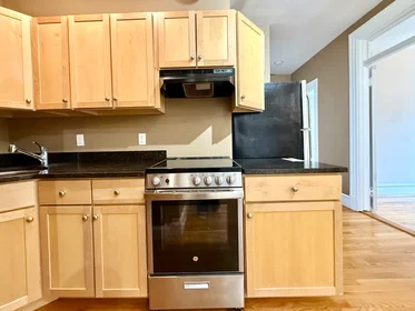 Dairenin tamamı Ikamet yerinde konumu 2, Arlington St., Unit 22, Porter Square, Cambridge, MA, 02140, 12 32 görüntüsü