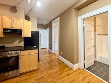 Dairenin tamamı Ikamet yerinde konumu 2, Arlington St., Unit 22, Porter Square, Cambridge, MA, 02140, 21 32 görüntüsü