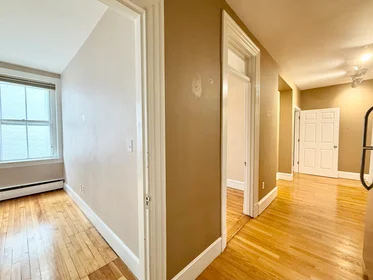 Dairenin tamamı Ikamet yerinde konumu 2, Arlington St., Unit 22, Porter Square, Cambridge, MA, 02140, 22 32 görüntüsü