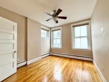 Dairenin tamamı Ikamet yerinde konumu 2, Arlington St., Unit 22, Porter Square, Cambridge, MA, 02140, 31 32 görüntüsü