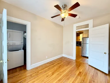 Dairenin tamamı Ikamet yerinde konumu 2, Arlington St., Unit 22, Porter Square, Cambridge, MA, 02140, 6 32 görüntüsü