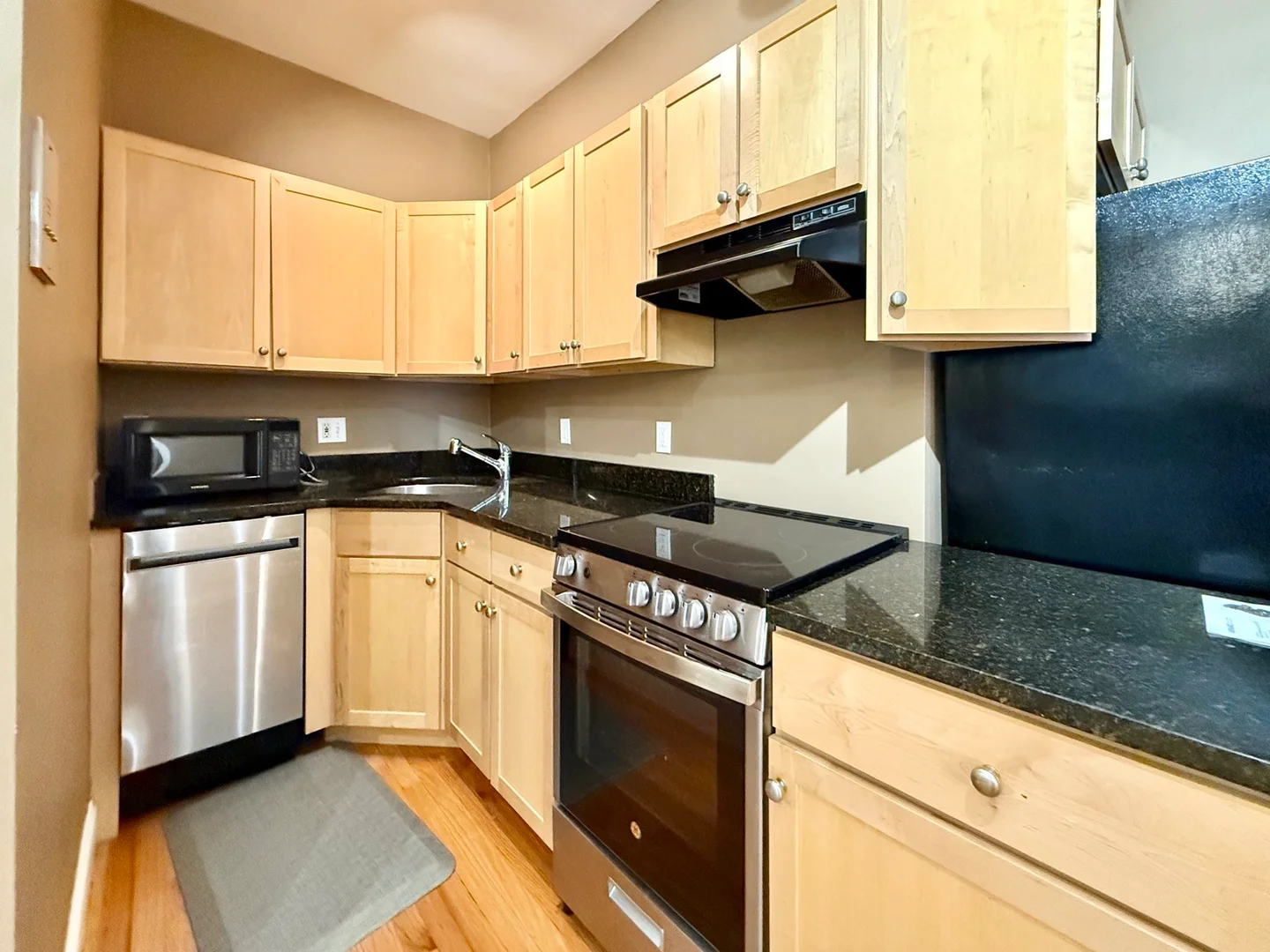 2, Arlington St., Unit 22, Porter Square, Cambridge, MA, 02140