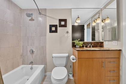 Studio in residence at 101, Broad St., Unit 6G, Waterfront, Boston, MA, 02110, image 6 of 22