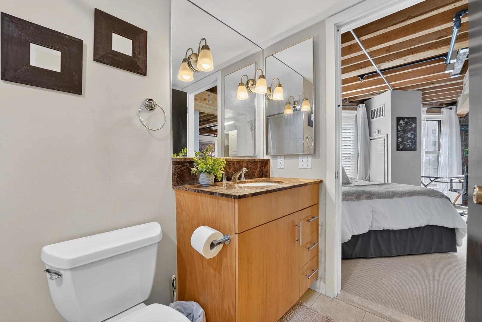 Compact studio apartment ideal for students in 