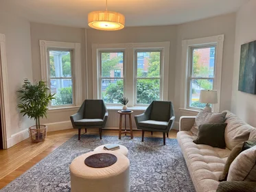 Dairenin tamamı Ikamet yerinde konumu 16, Yerxa, Unit 1, North Cambridge, Cambridge, MA, 02140, 6 21 görüntüsü