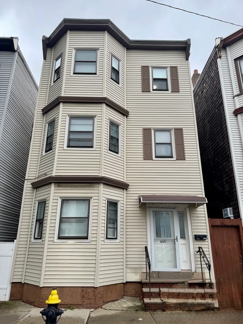 855, Saratoga St., Unit 3, East Boston, Boston, MA, 02151