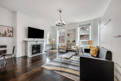 Studio in residence at 169, Beacon, Unit 3R, Back Bay, Boston, MA, 02116, image 14 of 20