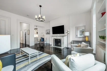 Studio in residence at 169, Beacon, Unit 3R, Back Bay, Boston, MA, 02116, image 16 of 20