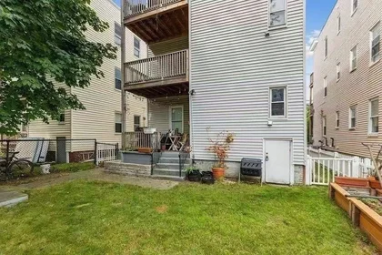 Entire apartment in residence at 47, Litchfield St., Unit 102a, Brighton, Boston, MA, 02135, image 8 of 15