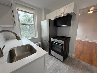 Studio in residence at 7, Grove St., Unit 9, Beacon Hill, Boston, MA, 02114, image 3 of 12