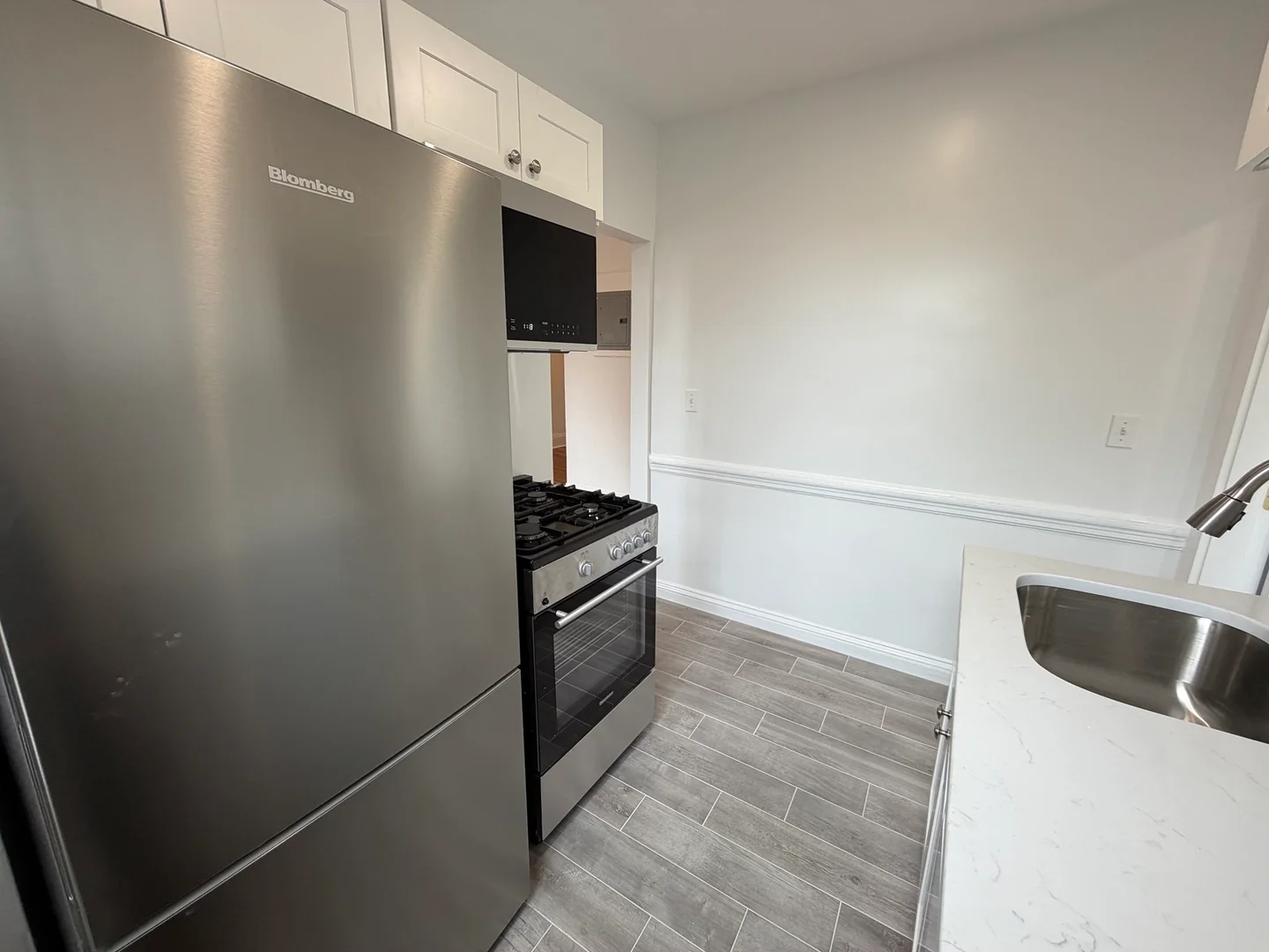 Convenient studio apartment for student living in 