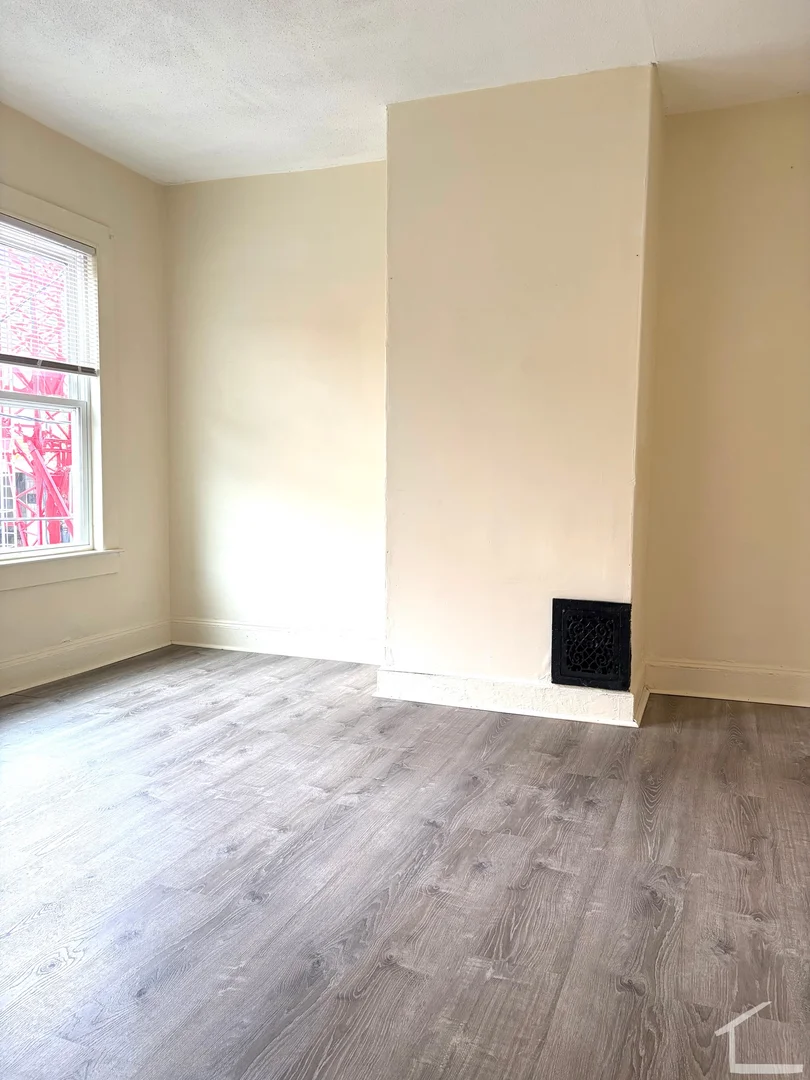 26, Blaine St., Unit TOWNHOUSE STYLE, Allston, Boston, MA, 02134