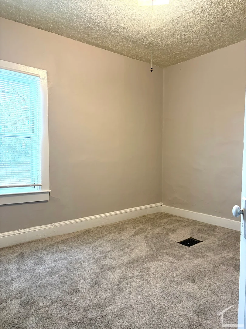 26, Blaine St., Unit TOWNHOUSE STYLE, Allston, Boston, MA, 02134